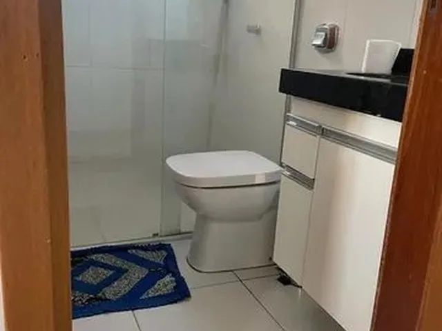 Imagem 5: Vendo Agio Sobrado É Uma Área Comercial em Goiania-Go