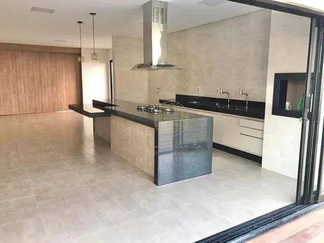 Imagem 1: Casa Térrea 3 Suítes para Locação no Florais do Valle