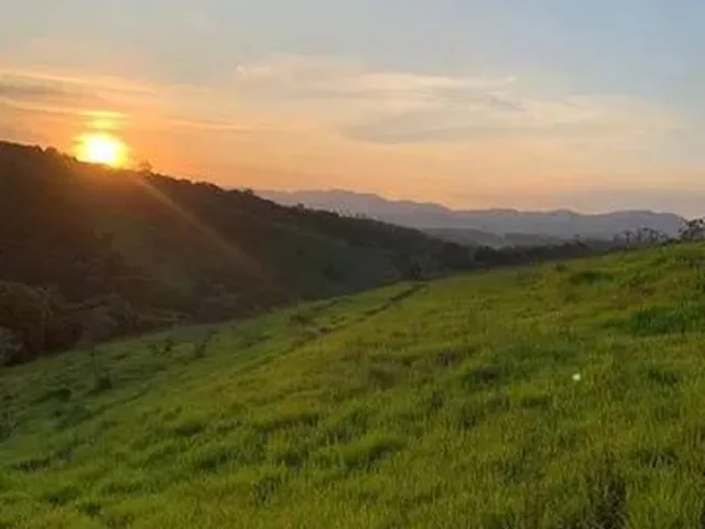Imagem: Vende-Se Terreno com Vista para Lago