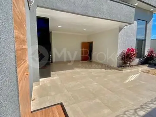 Imagem 3: Trindade - Casa Padrão - Centro