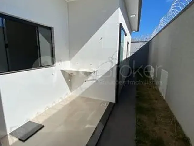 Imagem 8: Trindade - Casa Padrão - Centro