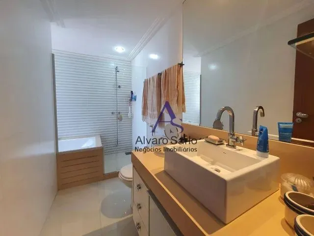 Imagem 15: Cobertura com 4 Dormitórios À Venda, 236 M² por R$ 2.600.000,00 - Jardim da Penha
