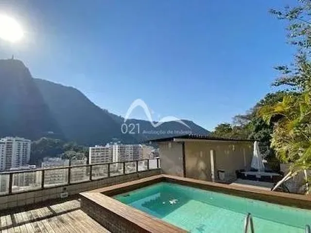 Imagem: Casa À Venda, 5 Quartos, 3 Suítes, 2 Vagas