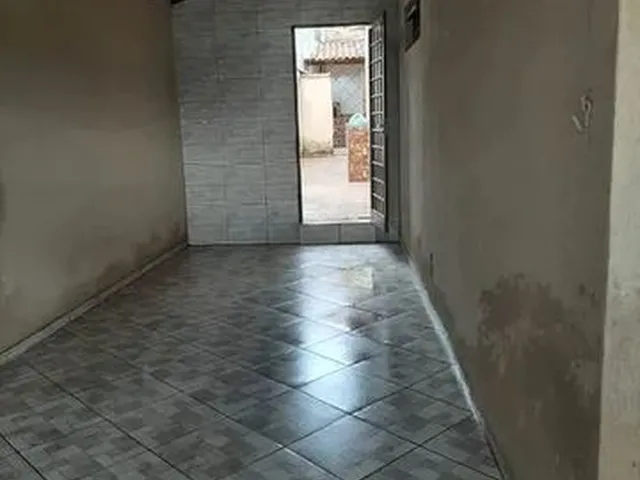 Imagem 2: Casa À Venda, 2 Quartos, 1 Suíte, 4 Vagas, Triângulo - Pindamonhangaba/Sp