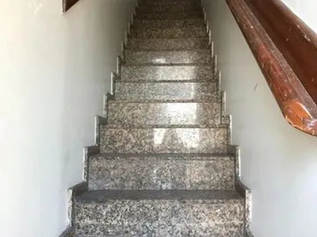 Imagem 1: Casa 2/4. Suíte. 2 Andar. Brotas