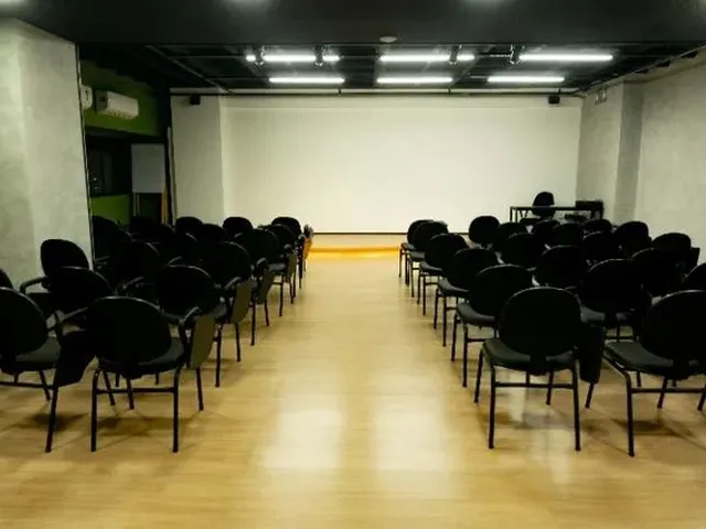 Imagem 2: Sala de Treinamento (46 Pessoas) Bora Work