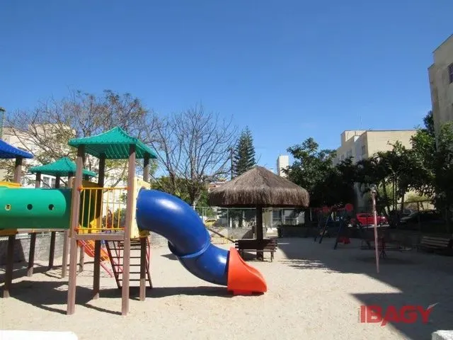 Imagem: Alugo Apartamento em Coqueiros