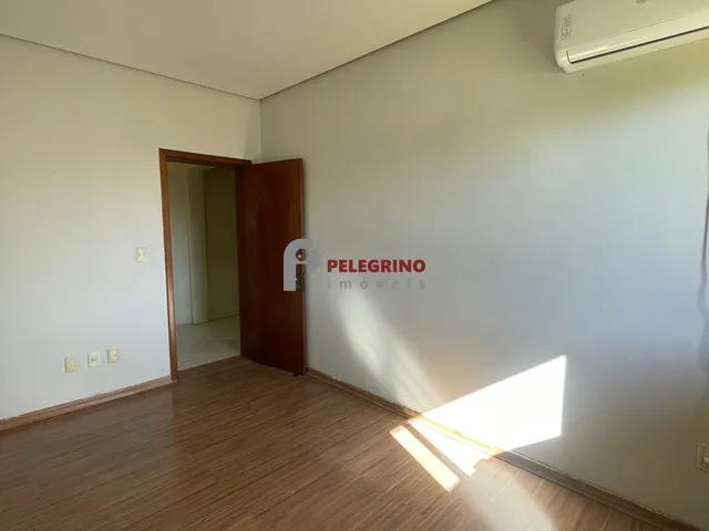 Imagem 15: Pelegrino Imóveis aluga casa no centro de Tapes