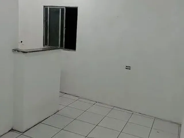 Imagem 1: Alugo Kit Net com Um Quarto Grande no Ibura