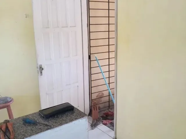 Imagem: Alugo Kit Net Primeiro Andar no Ibura