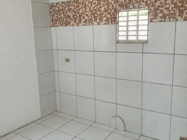 Imagem 2: Alugo Kit Net Primeiro Andar no Ibura