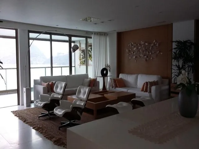 Imagem: O apartamento possui 4 Dormitórios, 3 Suítes, 6