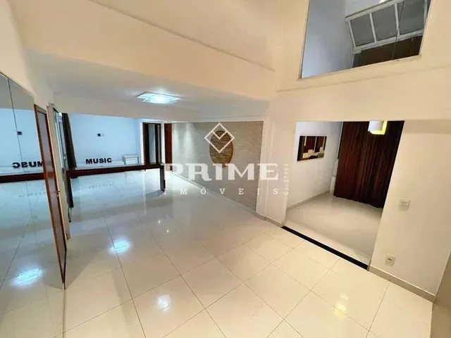 Imagem: O apartamento possui 3 Dormitórios, 1 Suíte, 3 Banheiros,