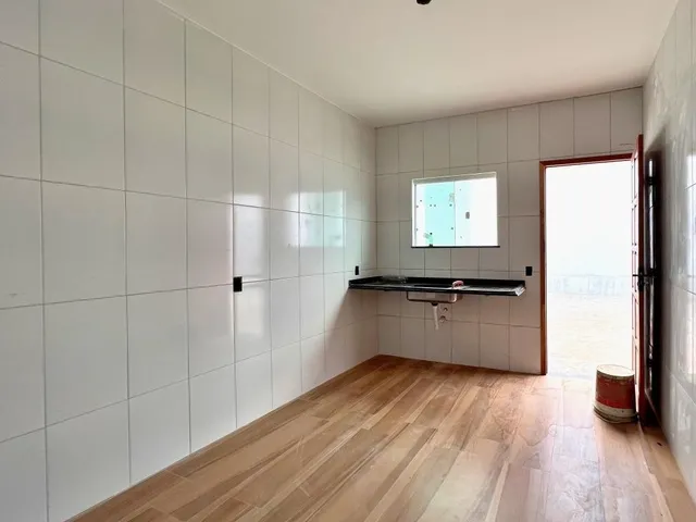 Imagem 2: CASA - ARARUAMA Casa com 2 dormitórios