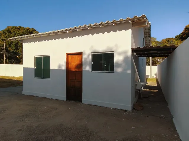 Imagem 1: CASA - ARARUAMA Casa com 2 dormitórios