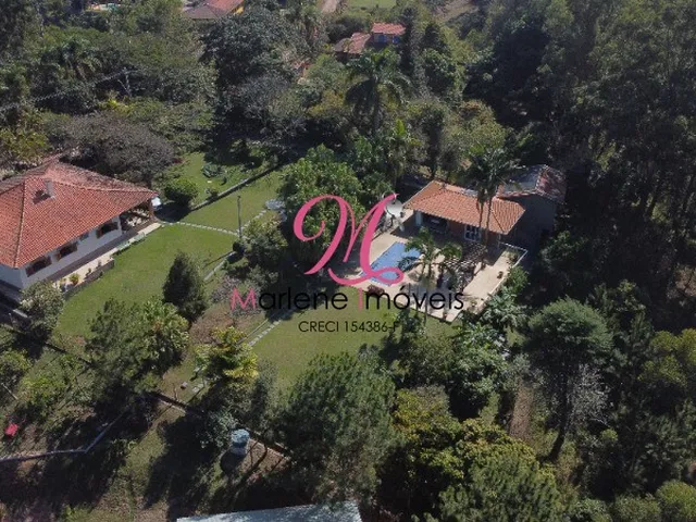 Imagem: A fazenda possui 3 Dormitórios, 1 Suíte, 2 Banheiros, 3