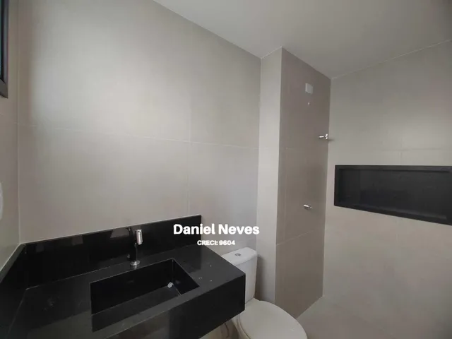 Imagem 3: Casa Nova à Venda no Alphaville Litoral Norte! * 4 suítes amplas, sendo uma térrea