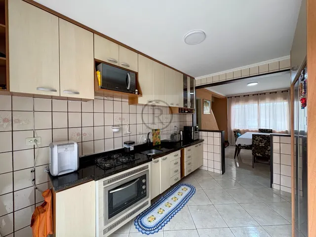 Imagem 12: Casa duplex, 5 dormitórios, sendo 1 no térreo e 1 suíte, à venda, oportunidade