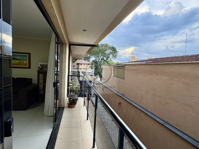 Imagem 9: Sobrado em condomínio fechado, 266m², 3 dormitórios, sendo um suíte master, cômodos