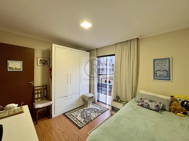 Imagem 6: Sobrado em condomínio fechado, 266m², 3 dormitórios, sendo um suíte master, cômodos