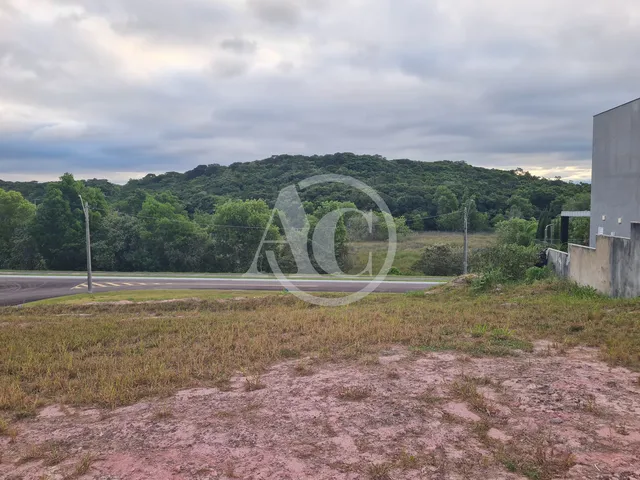 Imagem 1: Terreno à venda em condomínio de alto padrão, 757,47 m² de área, localizado em