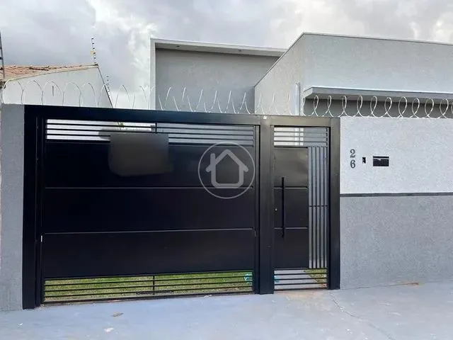 Imagem: Casa no Pioneiros com 02 Quartos Sendo 01