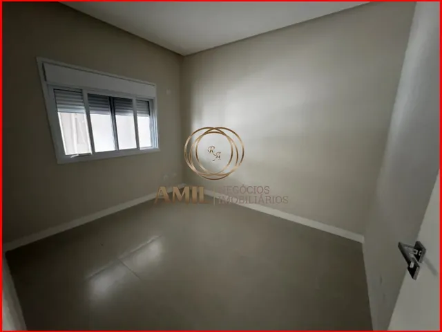 Imagem 10: Casa Portal dos Pássaros com 3 Quartos, 1 Suíte, Piscina, Cozinha Integrada, Área Gourmet, Área de Serviço