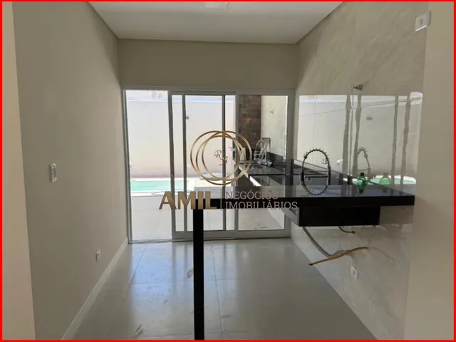 Imagem 4: Casa Portal dos Pássaros com 3 Quartos, 1 Suíte, Piscina, Cozinha Integrada, Área Gourmet, Área de Serviço