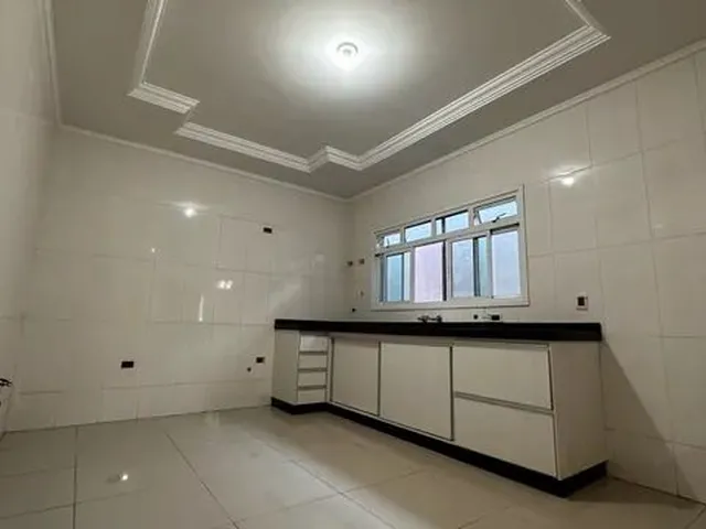 Imagem 4: Casa Térrea - 4 Quartos - 258 Metros
