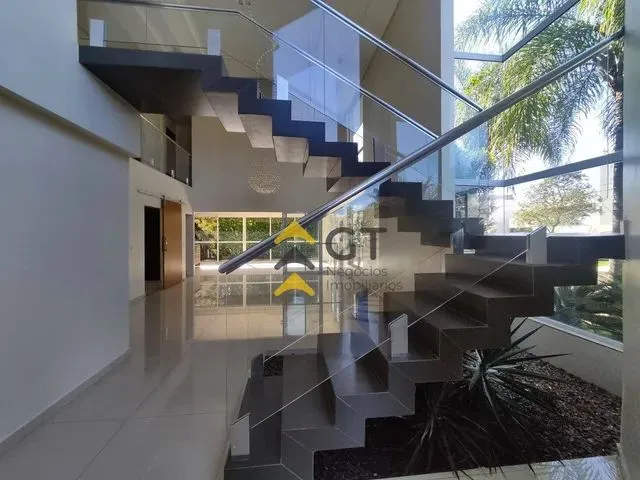 Imagem: Sobrado com 4 Dormitórios para Alugar