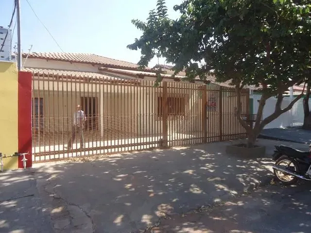 Imagem: Casa com 3 Dormitórios para Alugar, 206