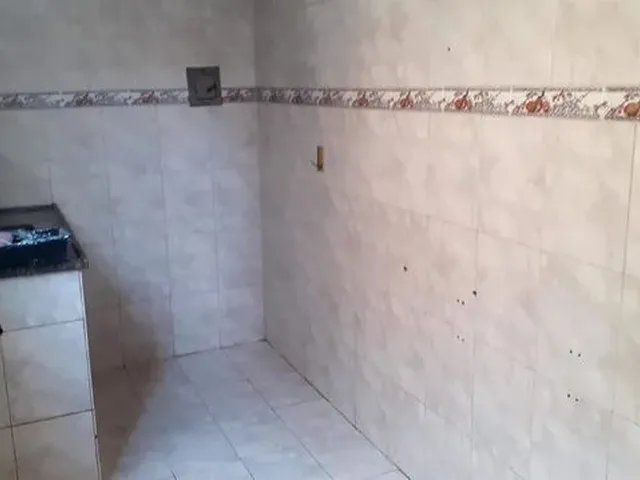 Imagem 1: Duas Casas de Vila (Parada de Lucas
