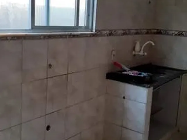 Imagem 3: Duas Casas de Vila (Parada de Lucas