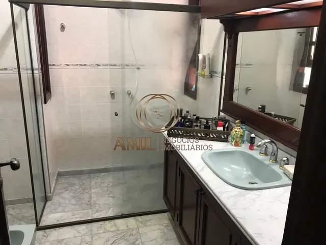 Imagem 5: Casa de Luxo no Condomínio Terras Sant'Anna em Jacareí-SP: 4 Quartos, 3 Suítes
