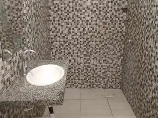 Imagem 2: Casa 3 Quartos(Uma Suíte), Próximo Ao Centro(1Km) com Edícula de 2 Quartos e Um