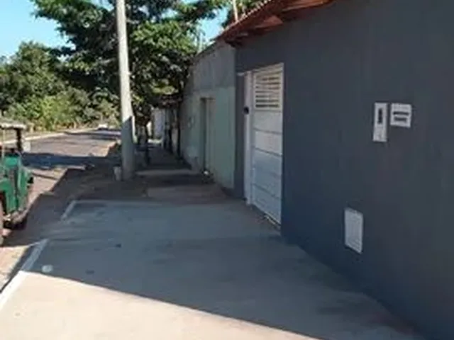 Imagem 3: Belíssima Casa de 2 Quartos na Avenida Principal do Setor Jardim Marista Próximo a Coca