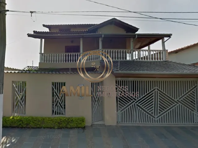 Imagem: Casa de Luxo com 5 Quartos e 2 Suítes no