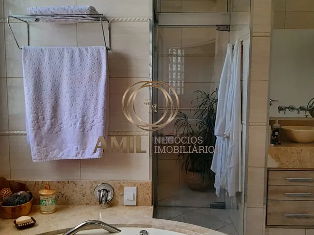 Imagem 5: Ótima Casa Sobrado no Loteamento Villa Branca - 4 dormitórios sendo 3 suítes / 6