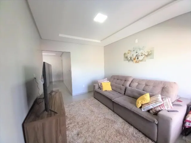 Imagem 4: Vendo Casa de Alvenaria, com Ótimo Acabamento no Bairro Efapi - R$ 790.000,00