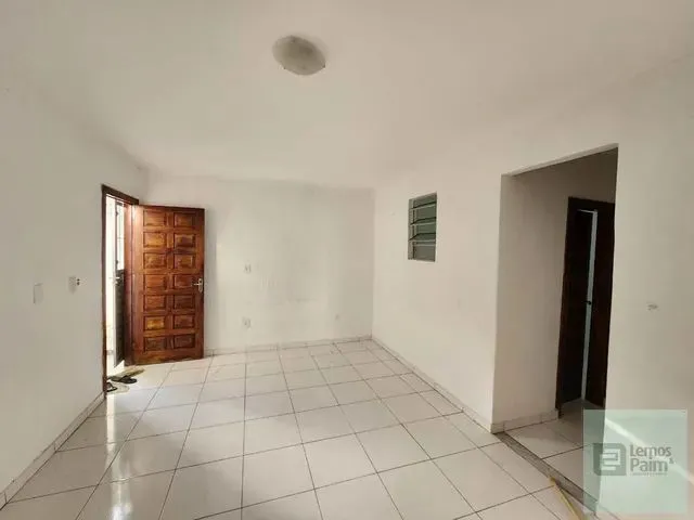 Imagem: Alugo Apartamento de 2 Quartos no Jardim
