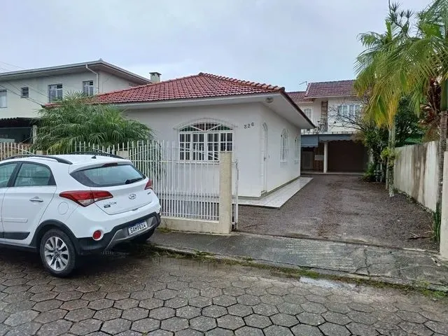Imagem 3: Casa com 3 Amplos Dormitórios no Aririu