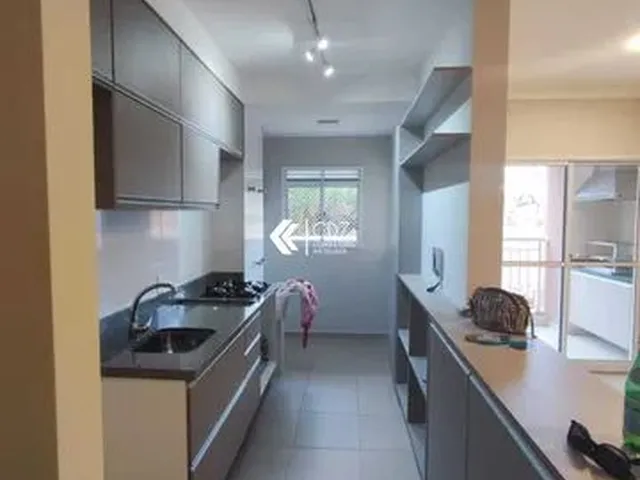 Imagem: O apartamento possui 2 Dormitórios, 1 Suíte, 2 Banheiros,