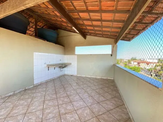 Imagem: Casam Triplex com Ponto Comercial em santa