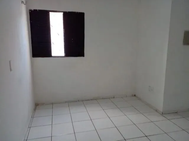 Imagem 3: Alugo Apartamento na Zona Norte, Bairro Centro/Marques de 2 Quartos