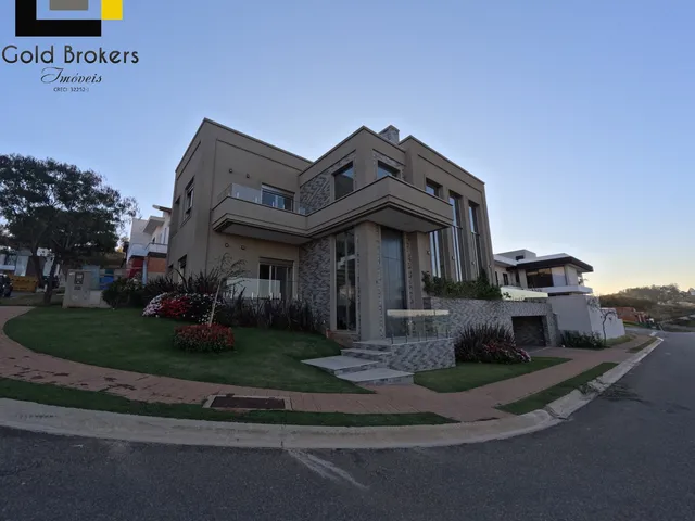 Imagem: Casa 447M² de Área Construída - 4 Suítes