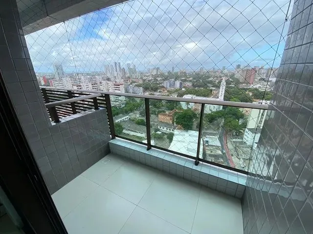 Imagem: O apartamento possui 1 Dormitório, 1 Banheiro, 1 Vaga na