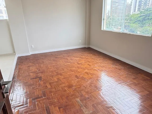 Imagem 16: Jardim da Pituba 208m², totalmente reformado, 4 suítes, fino acabamento, 4/4, suíte