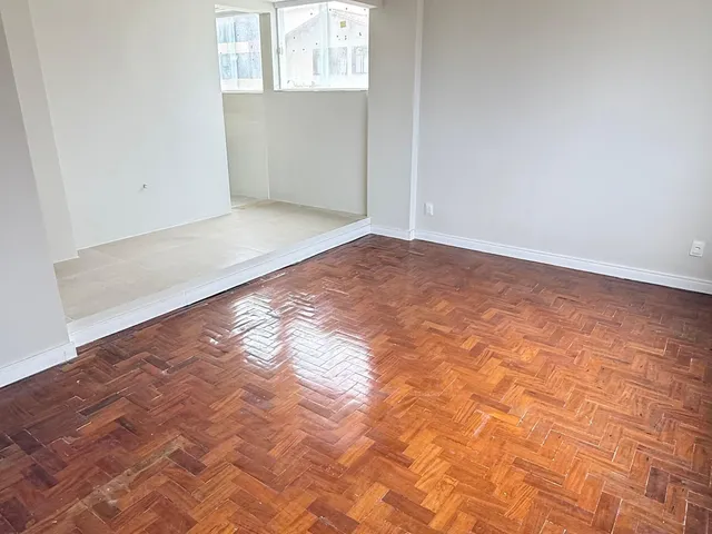 Imagem 7: Jardim da Pituba 208m², totalmente reformado, 4 suítes, fino acabamento, 4/4, suíte