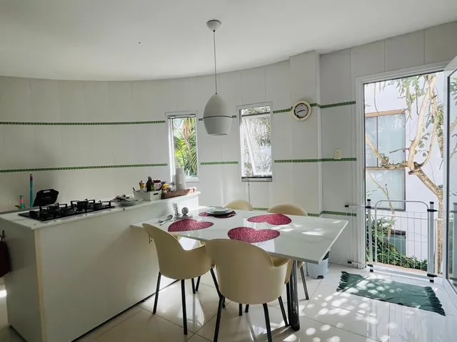 Imagem 14: Alphaville I 850m², suíte master com closet, hidro, climatizada, 4 suítes, piscina