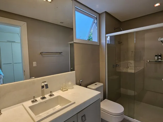 Imagem 10: Alphaville I 1650m², fino acabamento 6 suítes, 5 com closet, 2 suítes master, piscina
